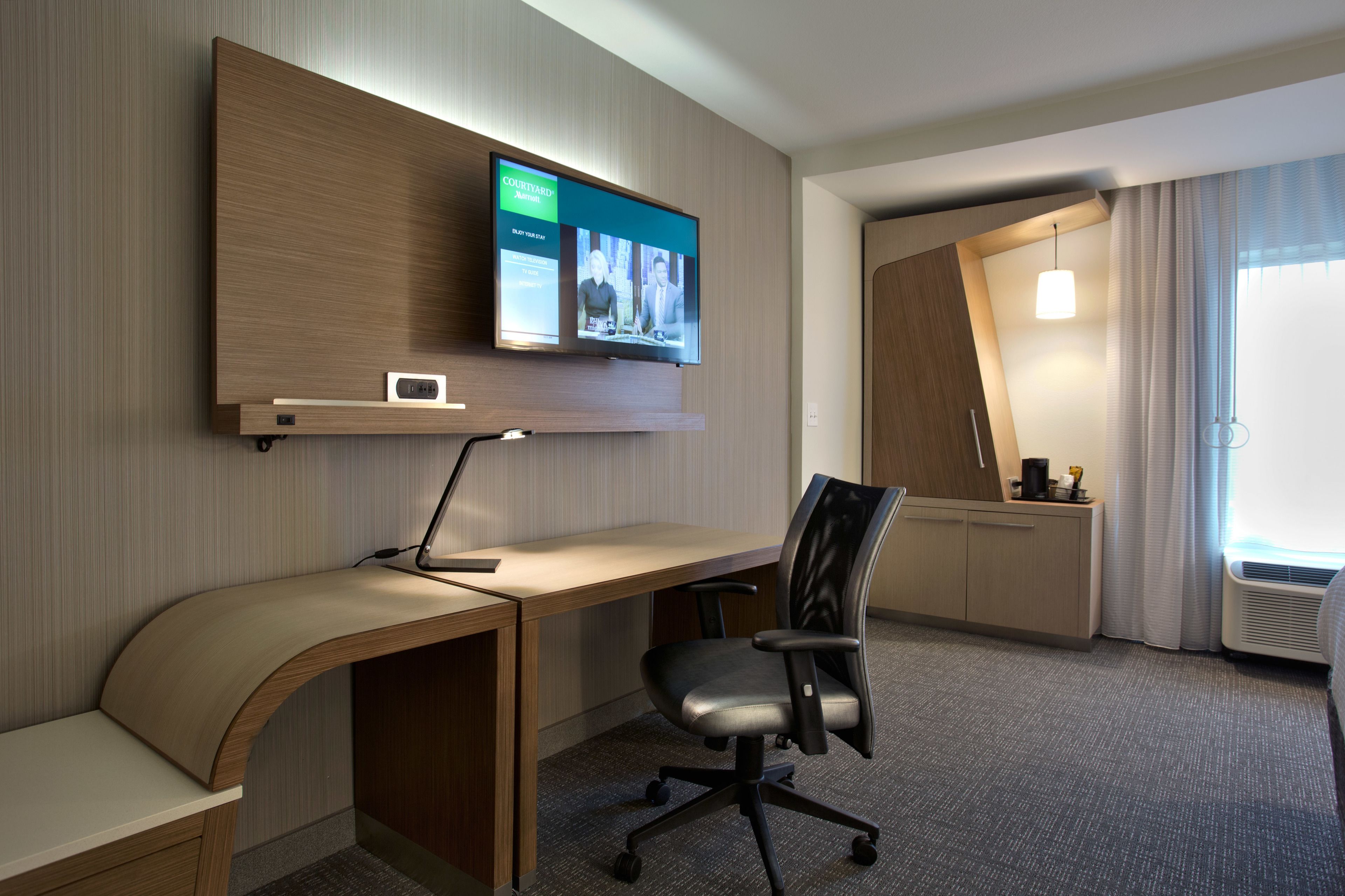 in-room business centre