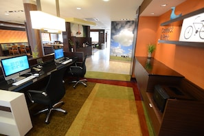 Lobby - Fairfield Inn & Suites Bowling Green (Bowling Green)