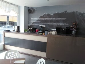 Dining - Hotel Puri 36 (Kota Kinabalu)