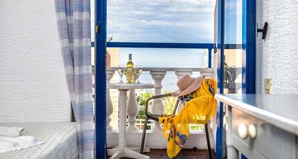 Iro Hotel
