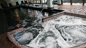 Sale per trattamenti di coppia, sauna, vasca idromassaggio, bagno turco