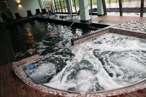 Behandlingsrom for par, badstue, boblebad, dampbad og tyrkisk bad/hamam