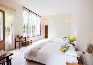 Family Room, 2 Double Beds | Premium bedding, individually decorated, individually furnished, desk - Lu Tan Residence (Da Lat)
