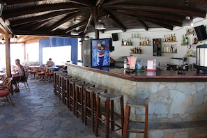 Poolside bar - Ocean Heights View (Hersonissos)
