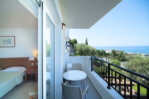 Kahden hengen huone, merinäköala | Terassi/patio