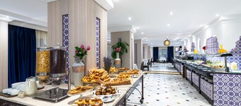 GOLDEN TULIP AL SHAKREEN
