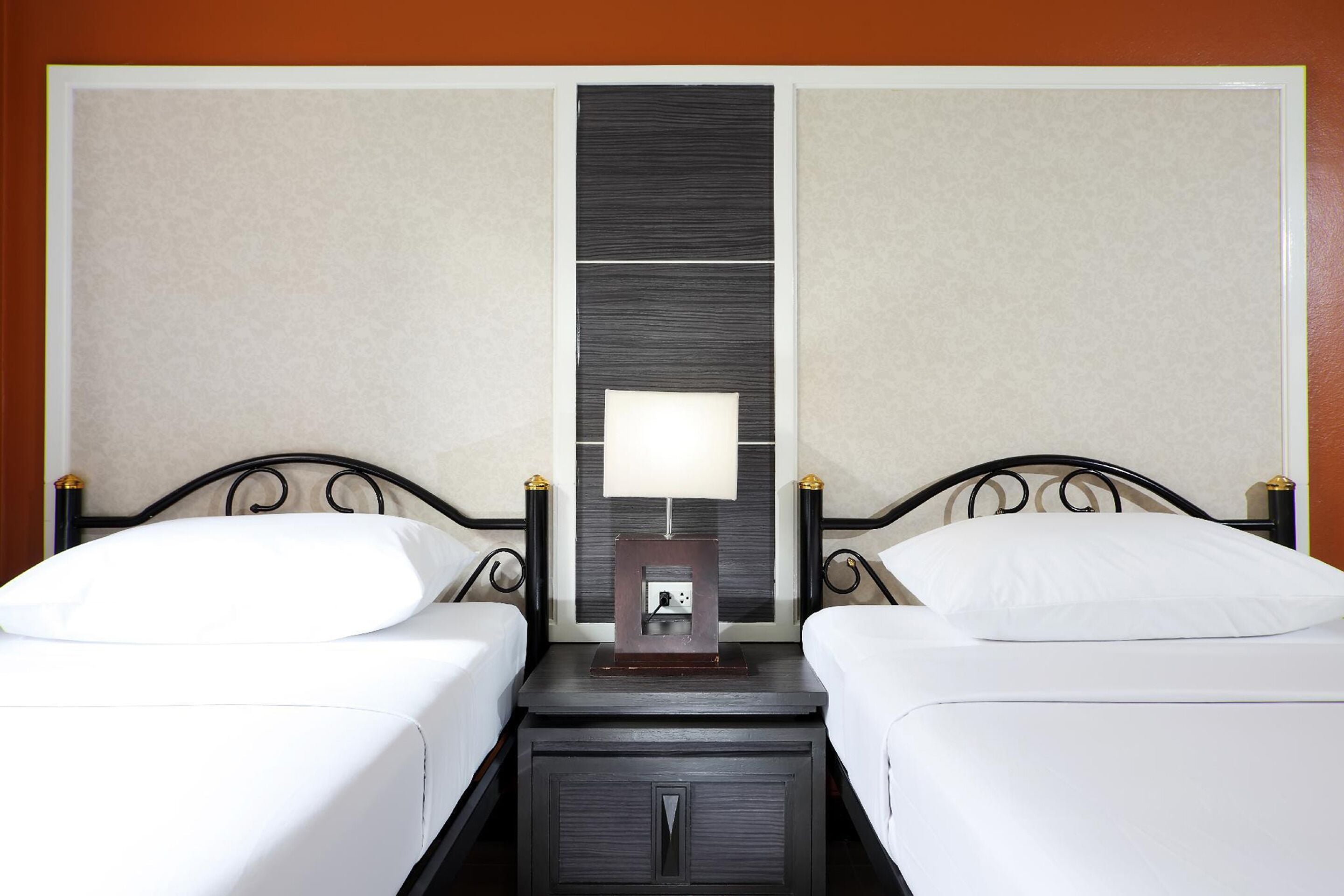 Coffres-forts dans les chambres, bureau