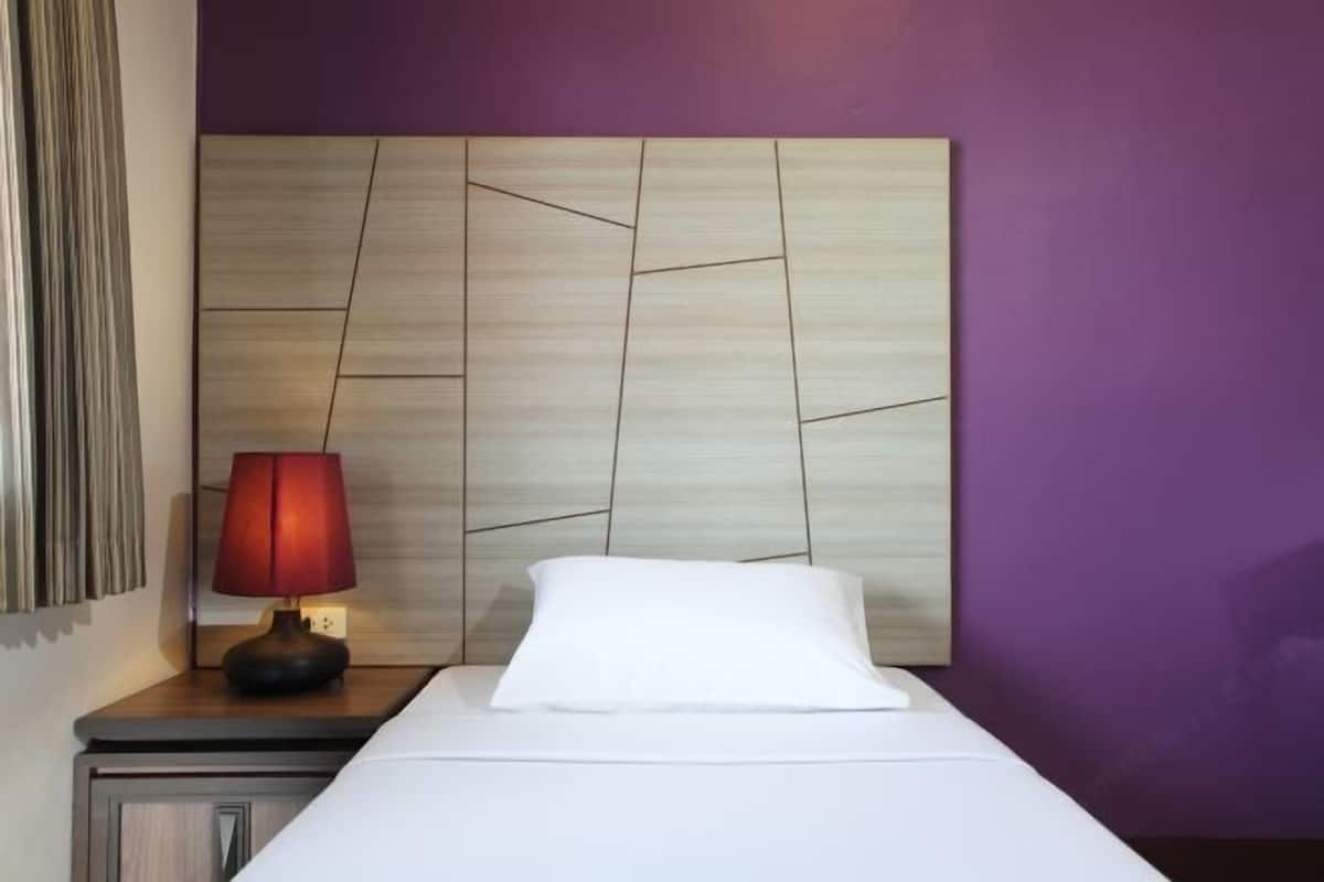 In-room safe, desk, laptop workspace, blackout curtains