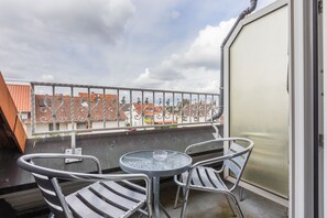 إطلالة من الشرفة