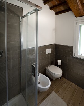Chambre Simple Tradition, 1 chambre | Salle de bain