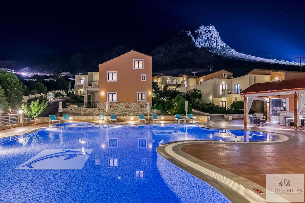 Pilot's Villas Luxury Suites - Κουτουλουφάρι