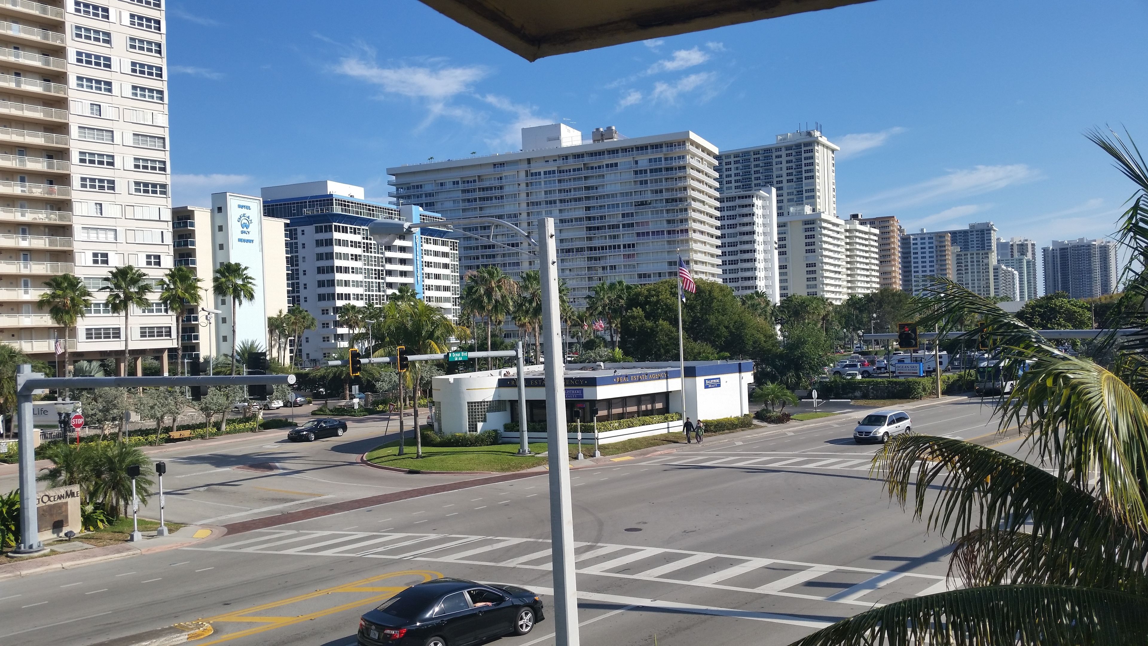 Photo - Ocean Mile Hotel