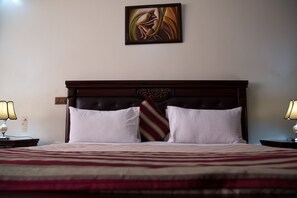 Premium bedding, minibar, in-room safe, desk