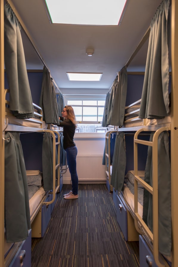 In-room safe, free WiFi, bed sheets