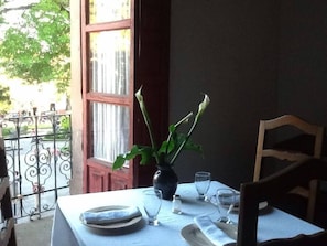 Breakfast area