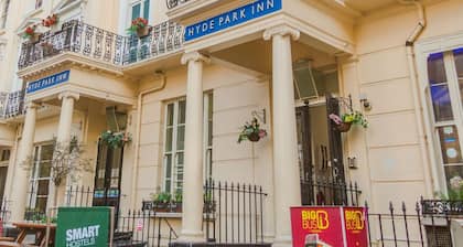 Smart Hyde Park Inn Hostel