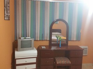 Double Room | Private kitchenette | Fridge
