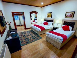 Family Suite, 2 Bedrooms, Garden View, Garden Area