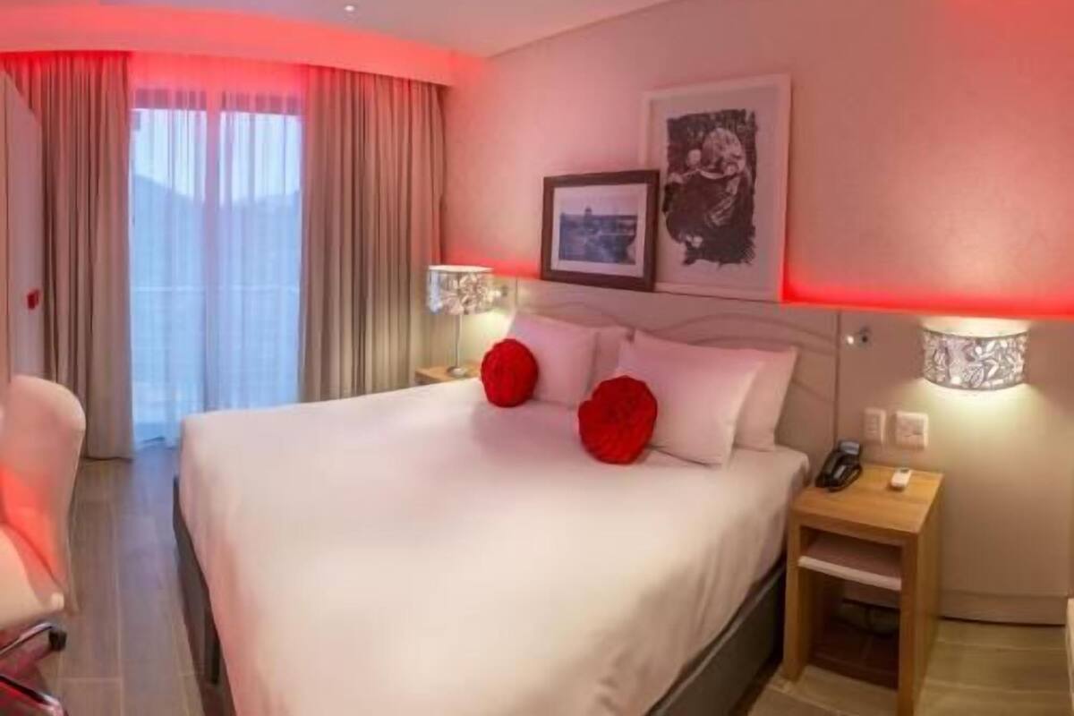 Minibar, in-room safe, desk, blackout curtains