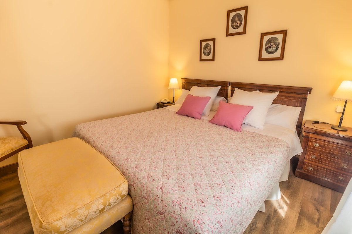 Luxury Room