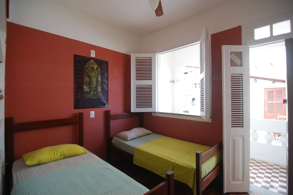 Economy Twin Room, 2 Single Beds, Garden View, Courtyard Area