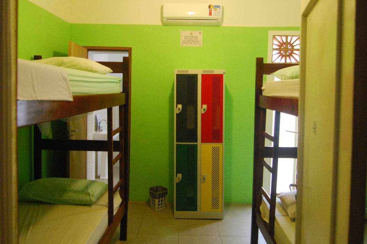 Economy Shared Dormitory, Mixed Dorm, Shared Bathroom