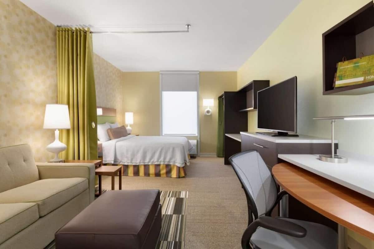 Desk, free WiFi, bed sheets