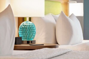 Desk, free WiFi, bed sheets - Home2 Suites by Hilton Lubbock (Lubbock)