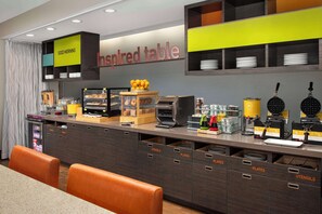 Free daily continental breakfast