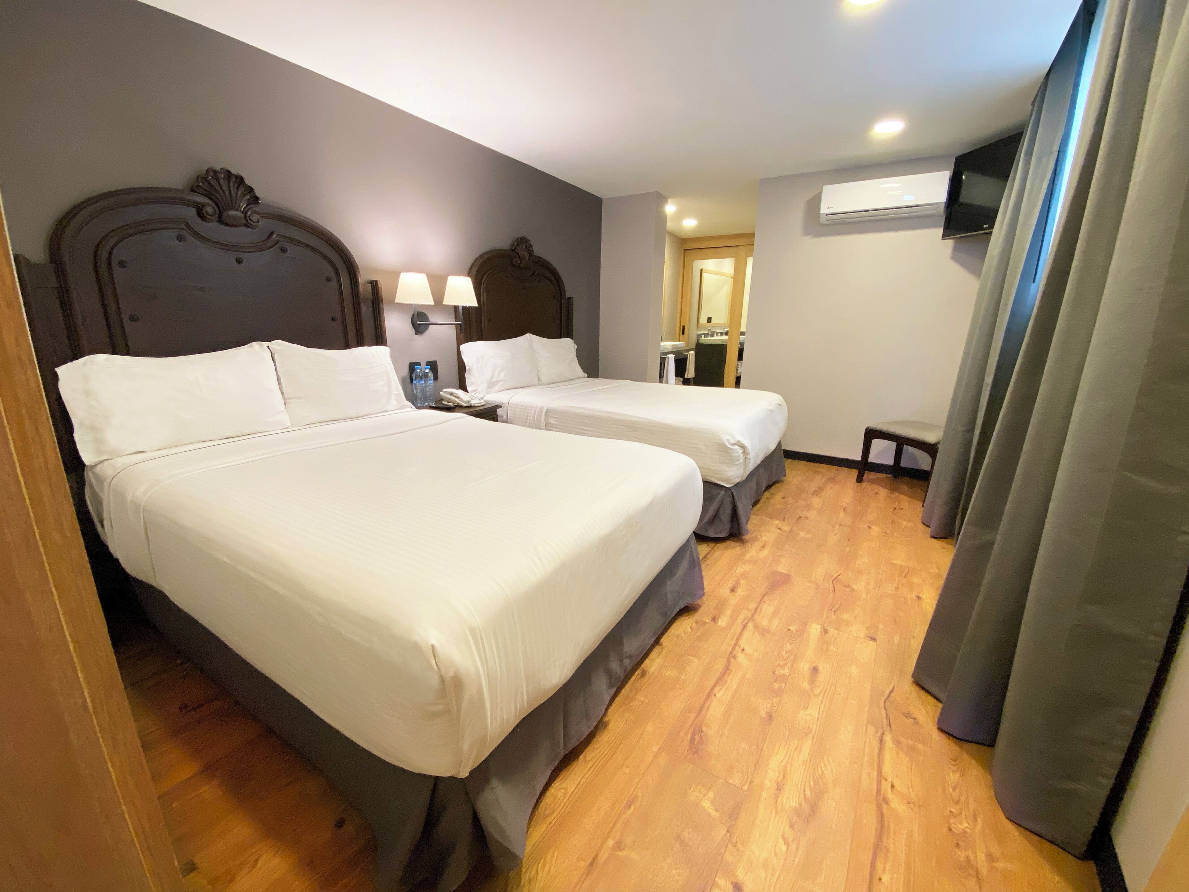 Foto - Canada Central & Rooftop