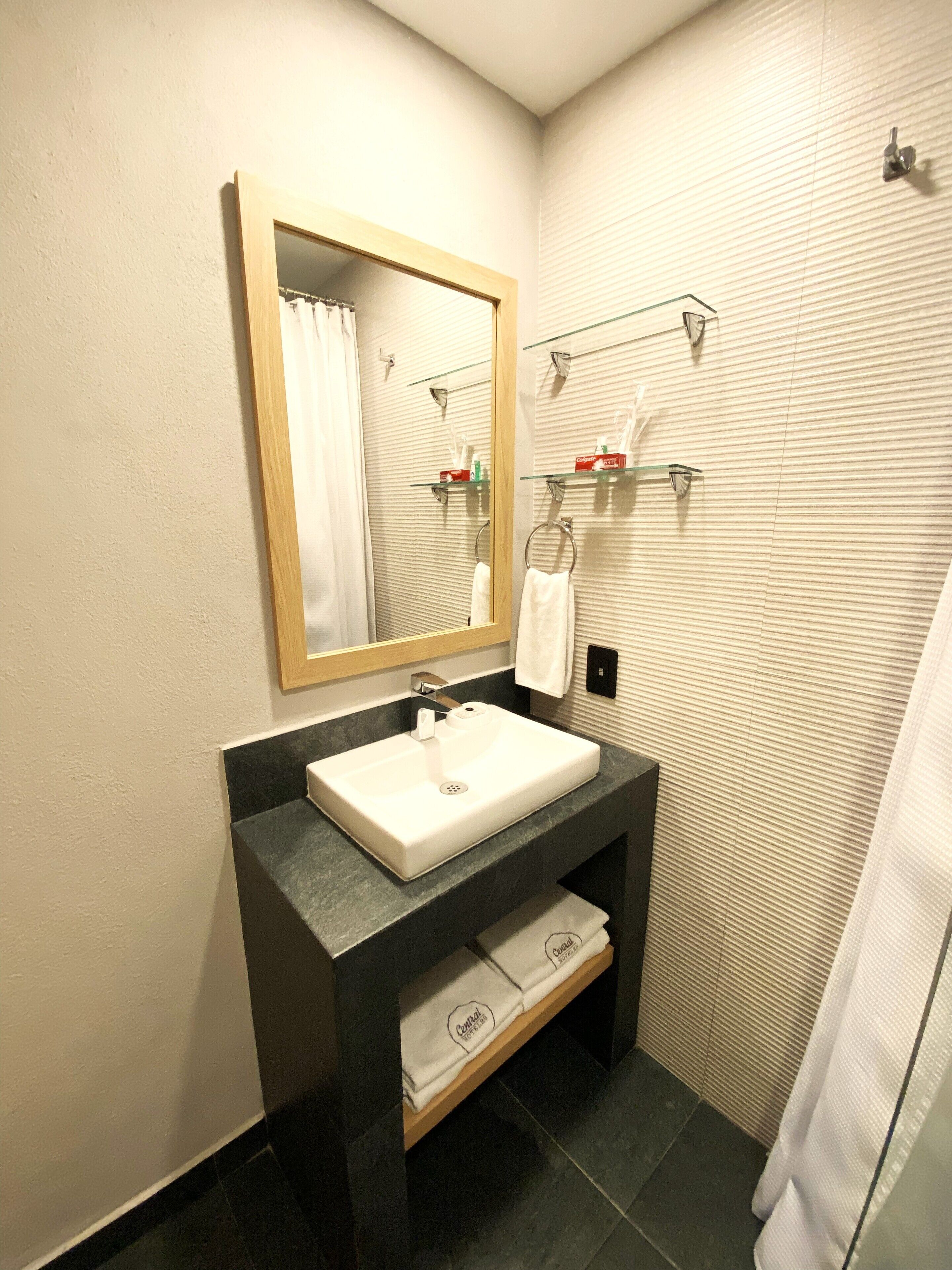 Foto - Canada Central & Rooftop