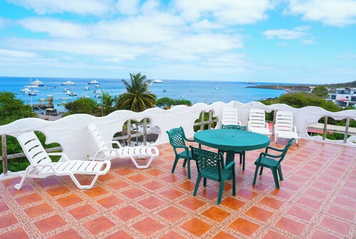Royal Galapagos Inn