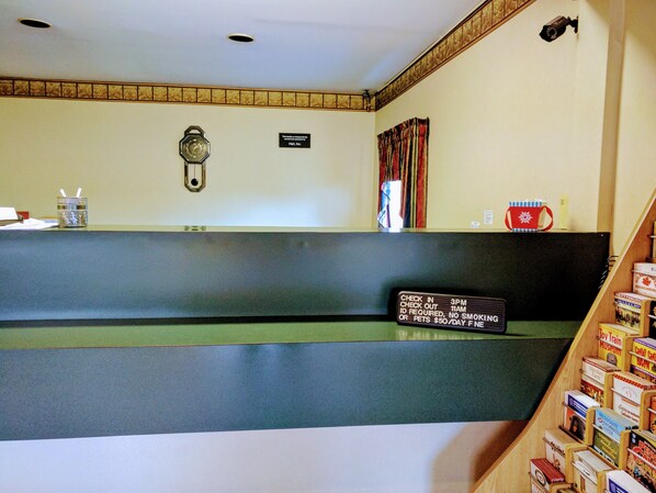 Reception - Value Inn Harrisburg - York (Etters)