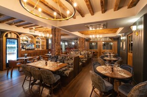 Breakfast, lunch and dinner served - The Anchorage (Poole)