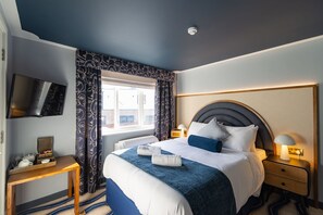 Desk, free WiFi - The Anchorage (Poole)