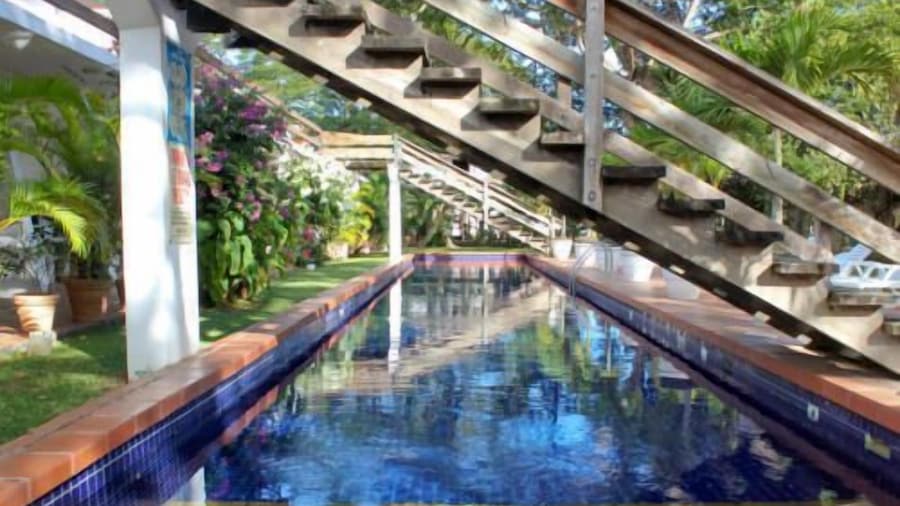Summerland Suites