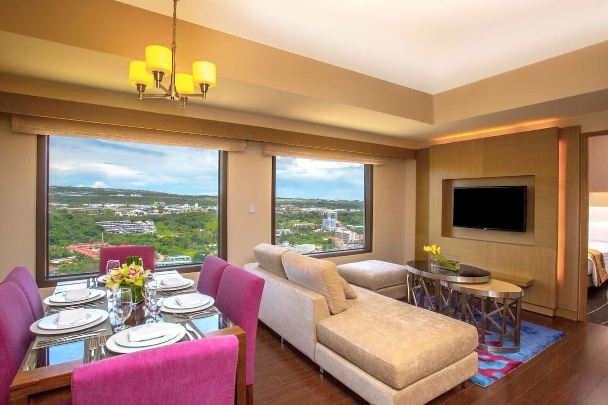 1 bedroom, free minibar, in-room safe, individually furnished