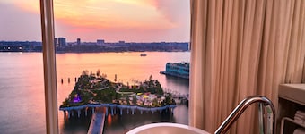 The Standard High Line