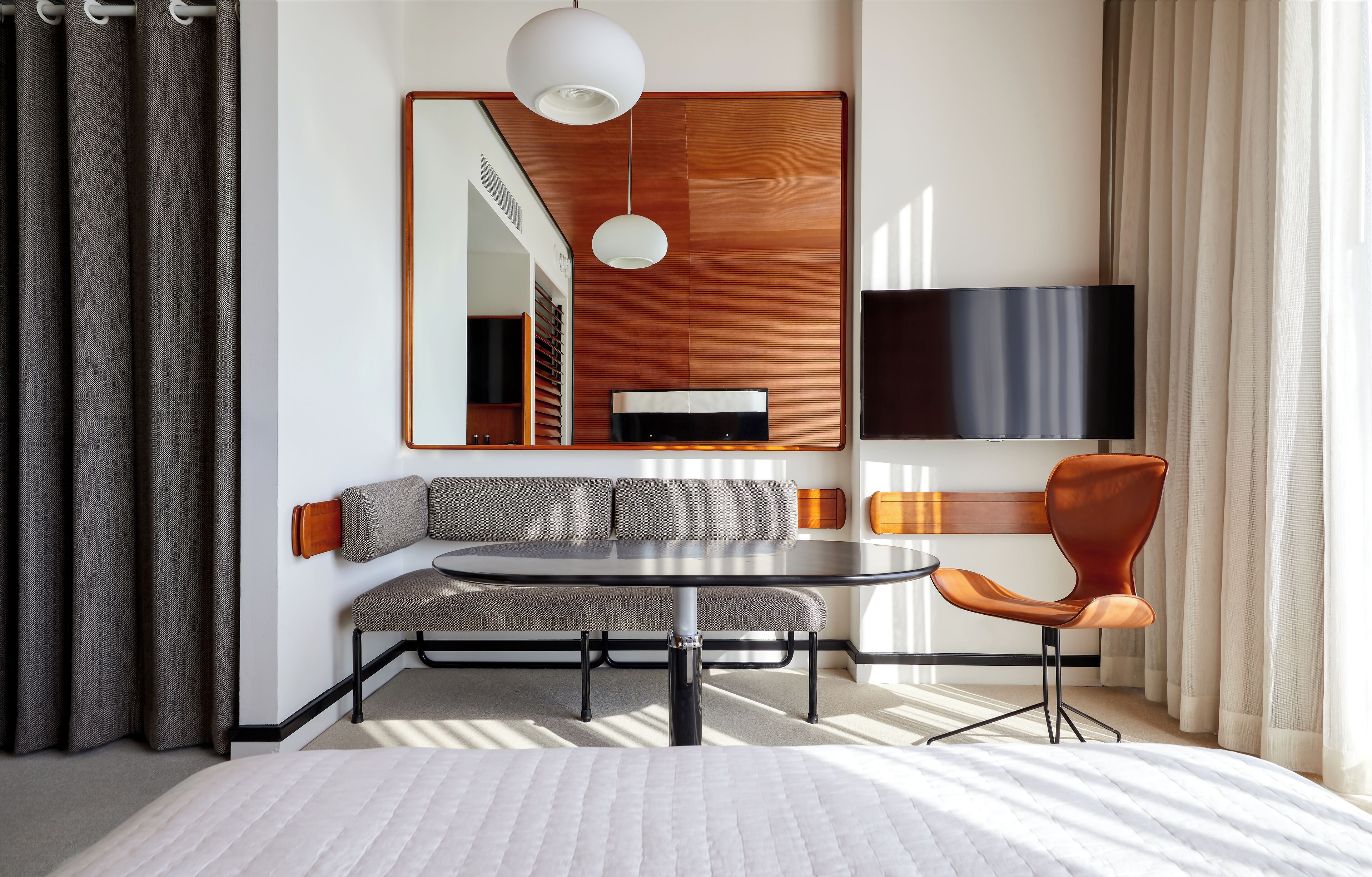 Artículos de tocador de diseñador, secador de pelo, batas, toallas