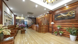 Living area - Viet Village Hotel & Travel (Hanoi)