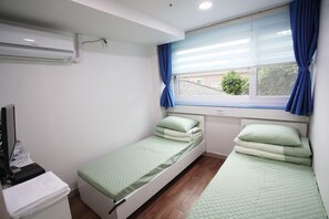 In-room safe, free WiFi