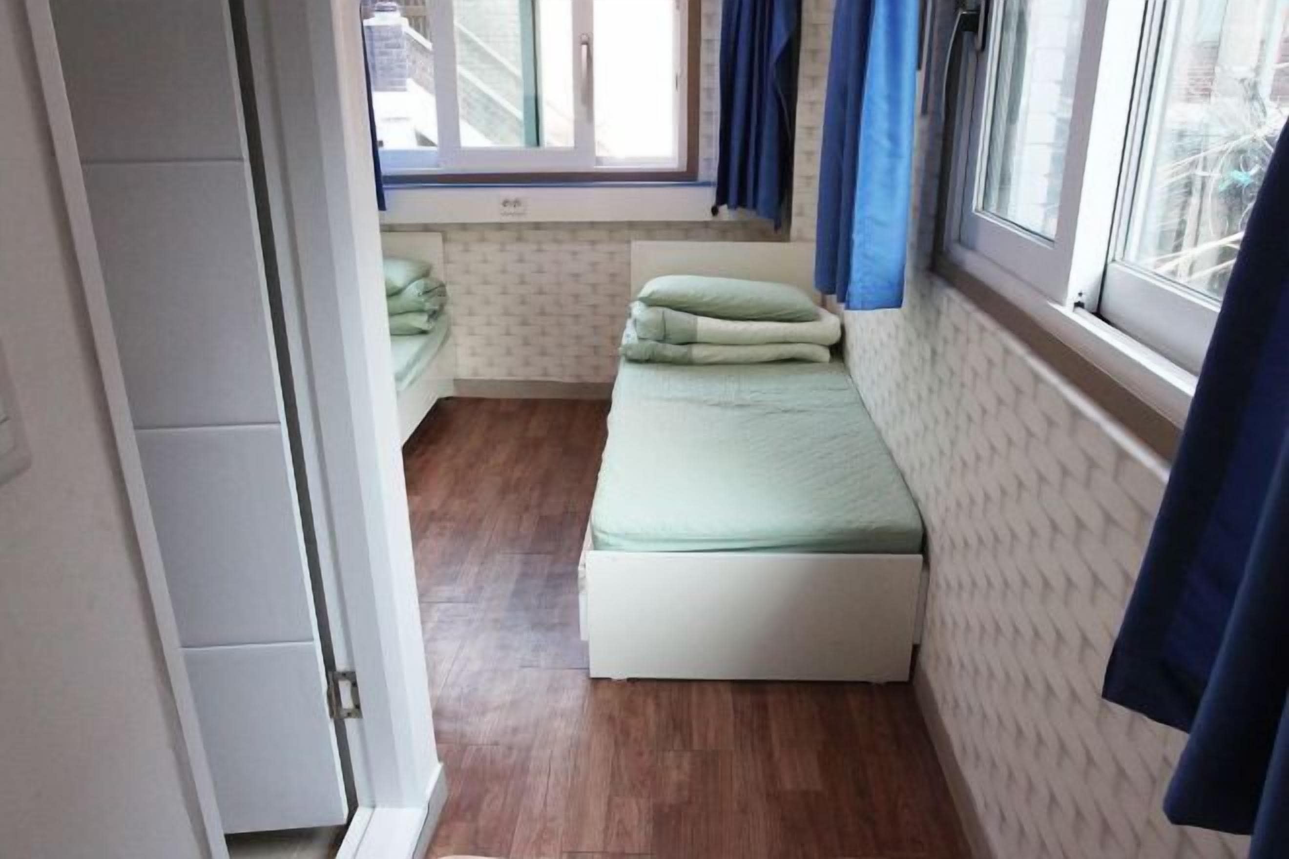 In-room safe, free WiFi