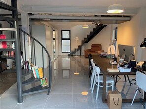 Premium-Loft | Wohnbereich | Fußbodenheizung