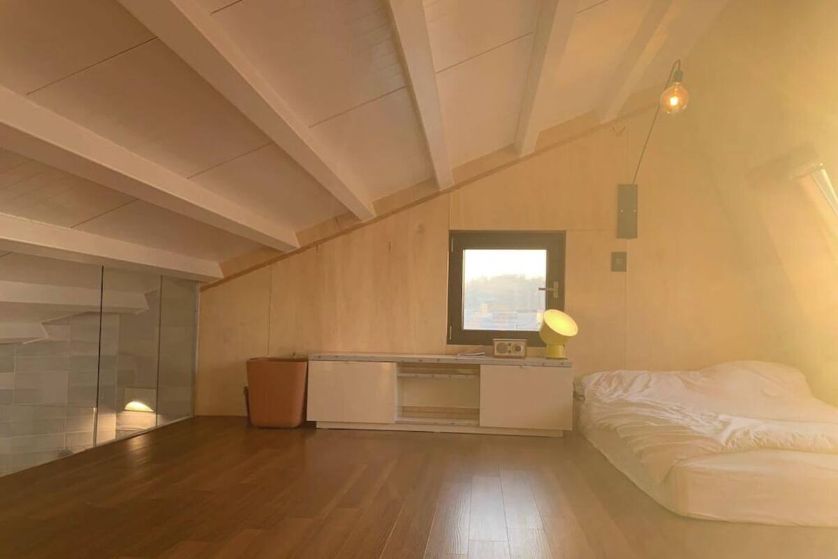 Àtic Elite | 1 dormitori, cortines opaques i wifi gratuïta