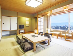 Standardzimmer, Nichtraucher (Japanese Style) | Essbereich im Zimmer