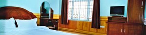Basic Room, 1 Double Bed, Courtyard View | Premium bedding, minibar, desk, soundproofing