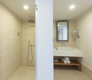 Shower, eco-friendly toiletries, hair dryer, towels - Senses Hotel - Adults Only (Bodrum)