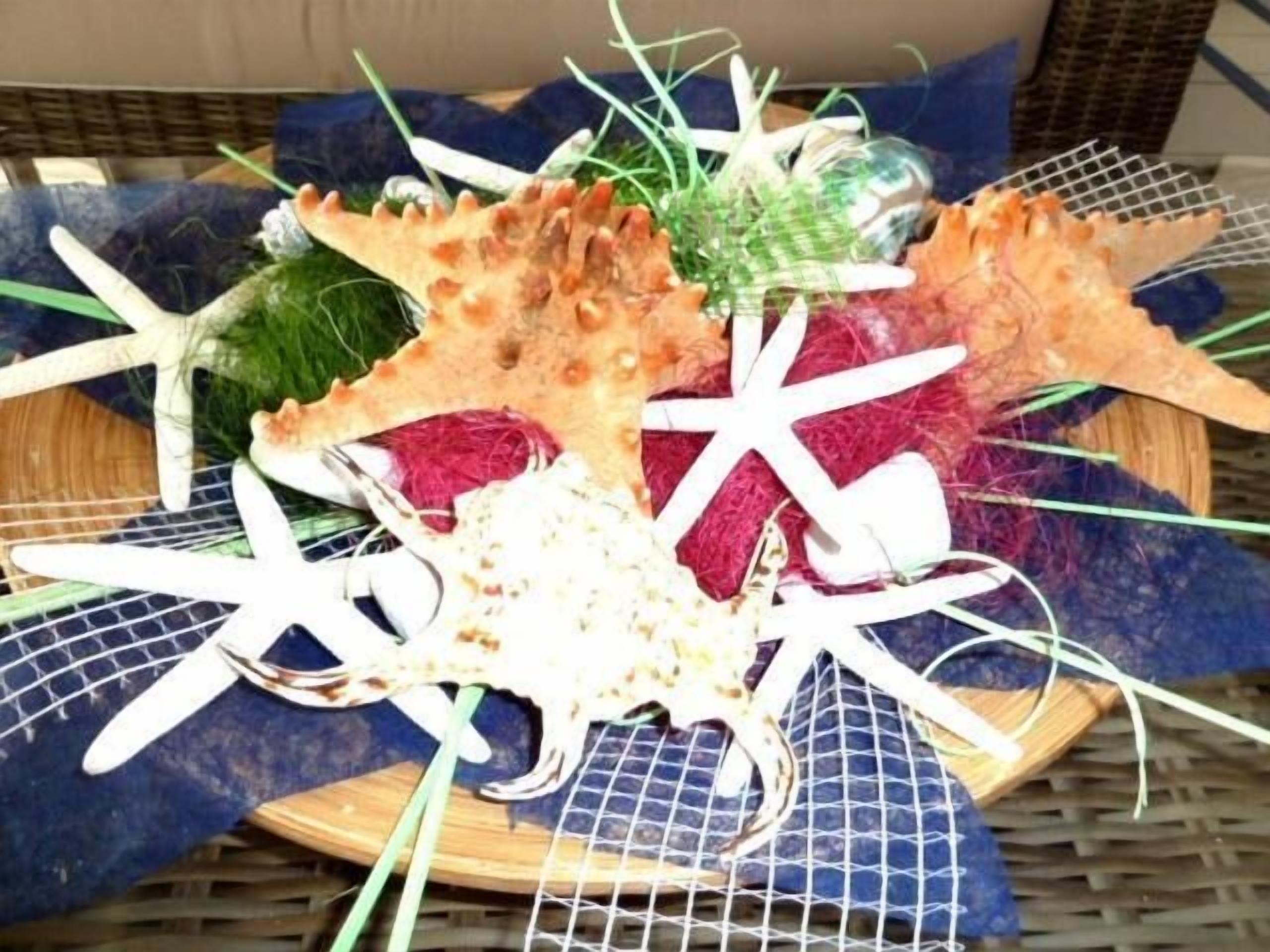 lunch and dinner served, regional cuisine