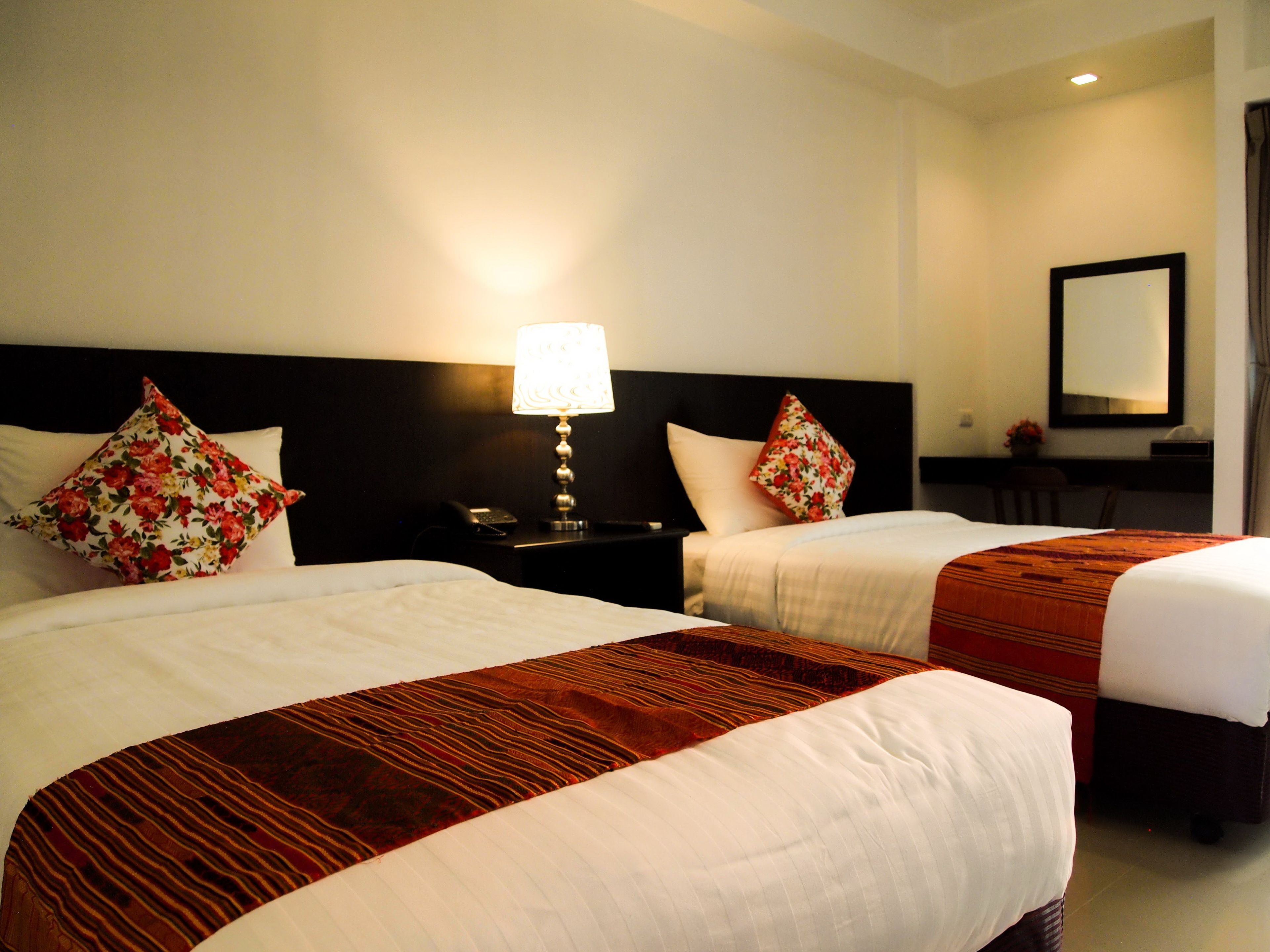 standard room, garden view | desk, rollaway beds, free wifi