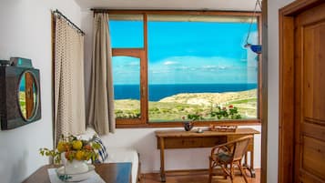 Apartamento | 1 quarto, cofres nos quartos, escrivaninha